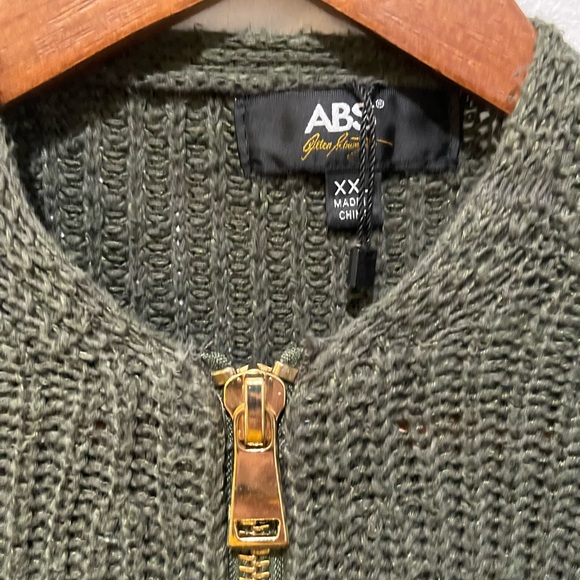 ABS ALLEN SCHWARTZ OLIVE GREEN KNIT GOLD FRONT ZIP HARDWARE HI LOW SWEATER XXL - Picture 2 of 10